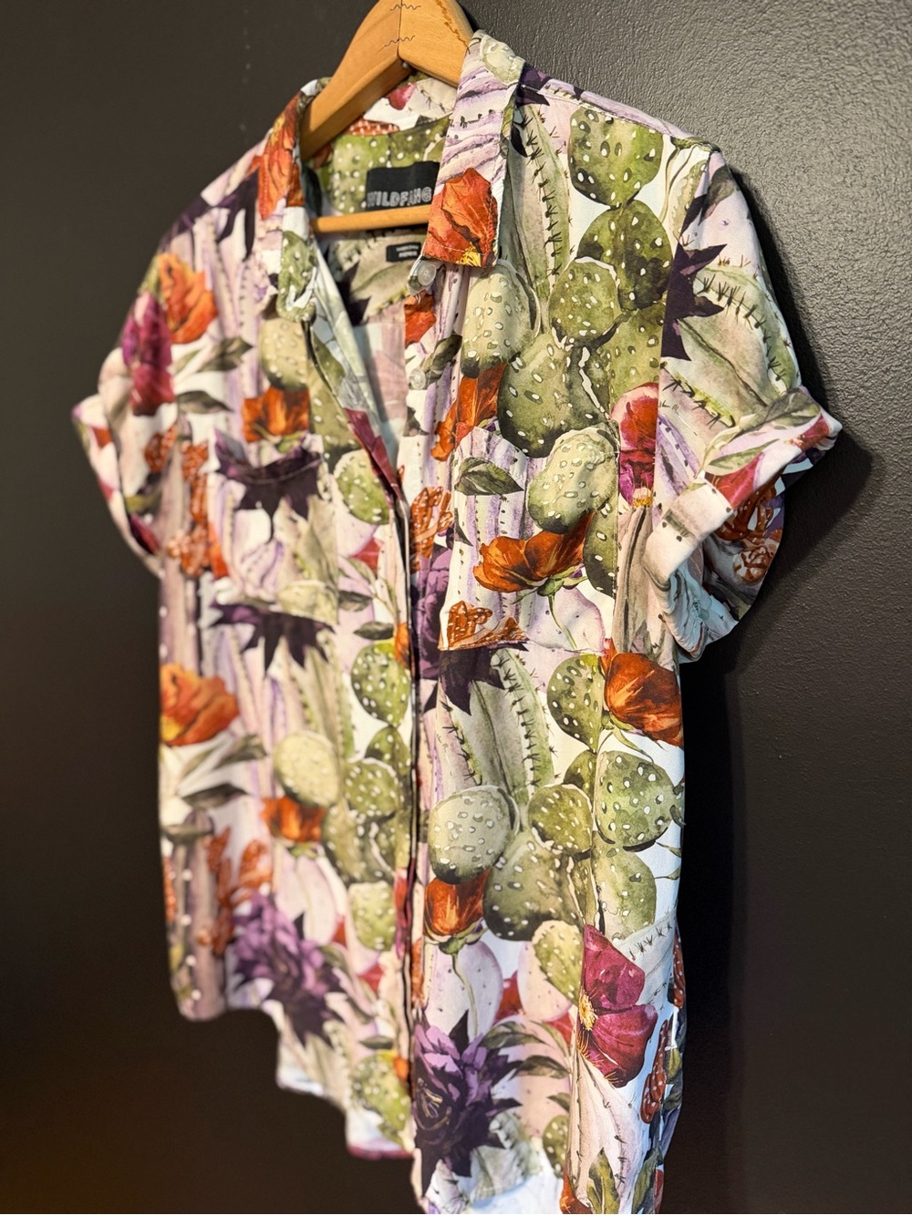 Wildfang Empower Short Sleeve Shirt in Cactus Floral - Picture 2 of 16